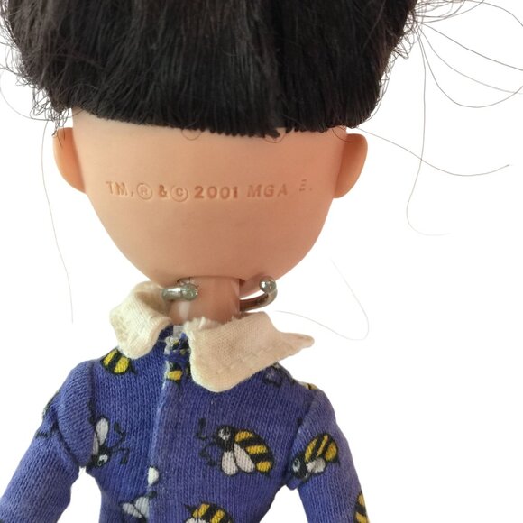 Vintage MGA Bratz Jade Doll with Bumble Bee Shirt Pants Boots 2001 - Picture 6 of 7